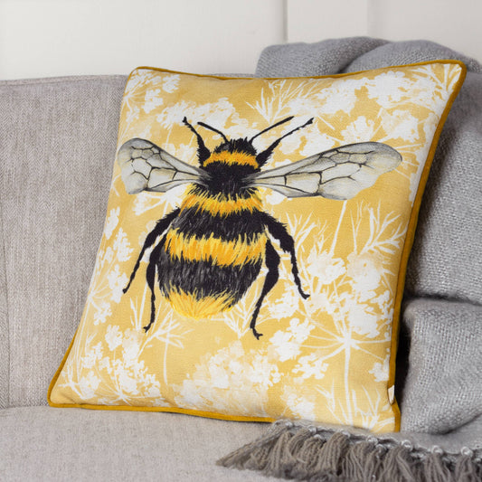 Kissen Manor Bee Kissen