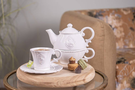 Vintage Tasse und Untertasse