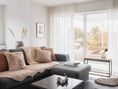 Bild in Galerie-Betrachter laden, Kuscheldecke Stripy Blanket Toffee
