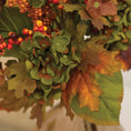 Bild in Galerie-Betrachter laden, Herbstlicher Hortensien- und Beerenstrauß
