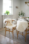 Bild in Galerie-Betrachter laden, Wollteppich Carpet Ivory
